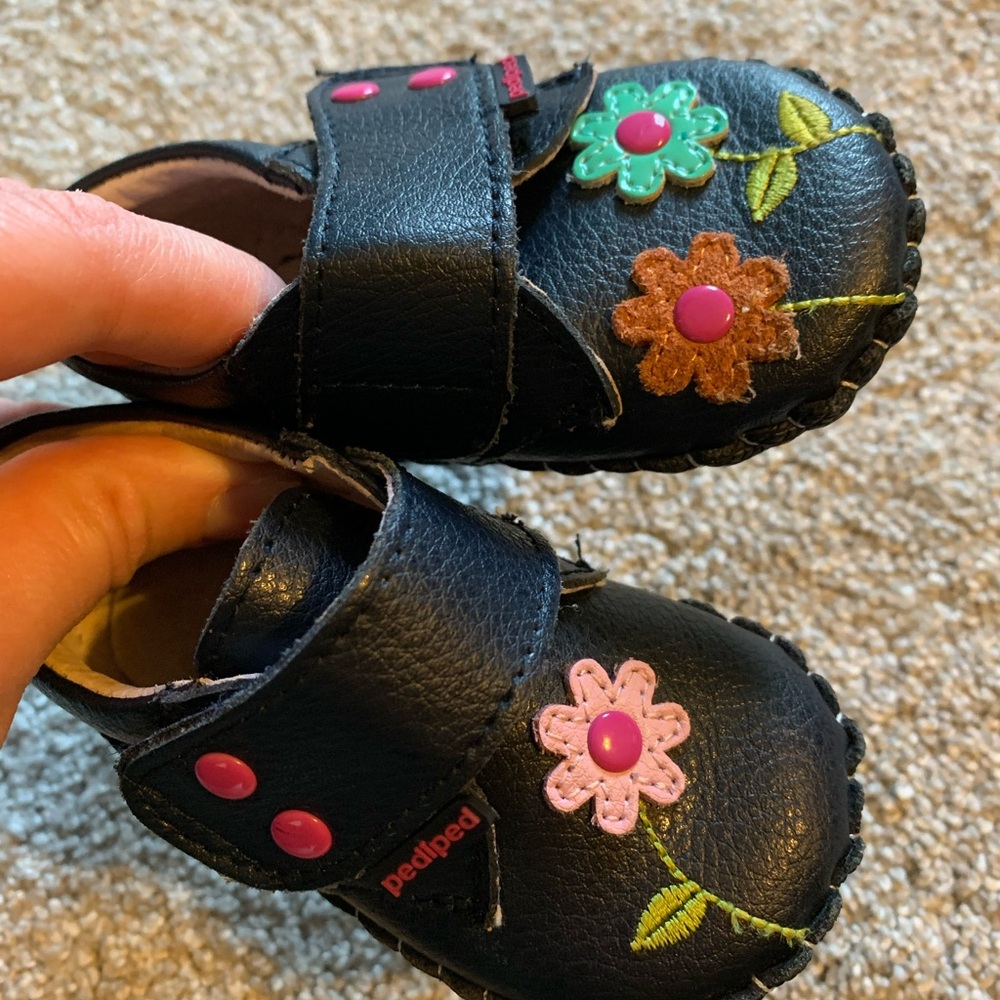 Infant Girls Pediped Originals Leather Shoes, size 6-12 months, NWOT